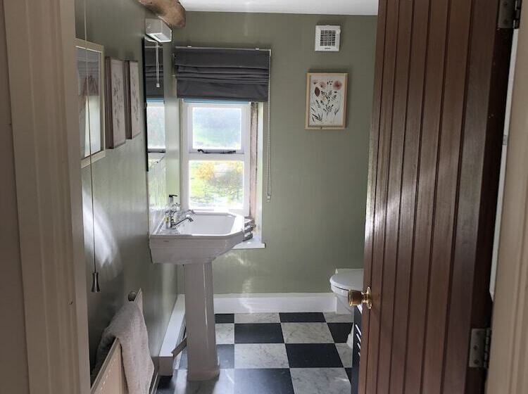 هتل Gratton Grange Farm Bed & Breakfast