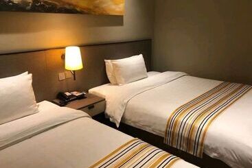 هتل Home Inns Collection