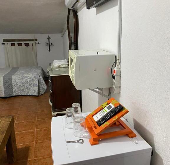 هتل La Buhardilla De Torrecillas