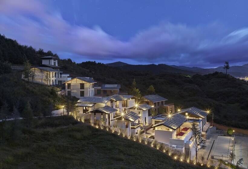 هتل Lux Tea Horse Road Shangri La