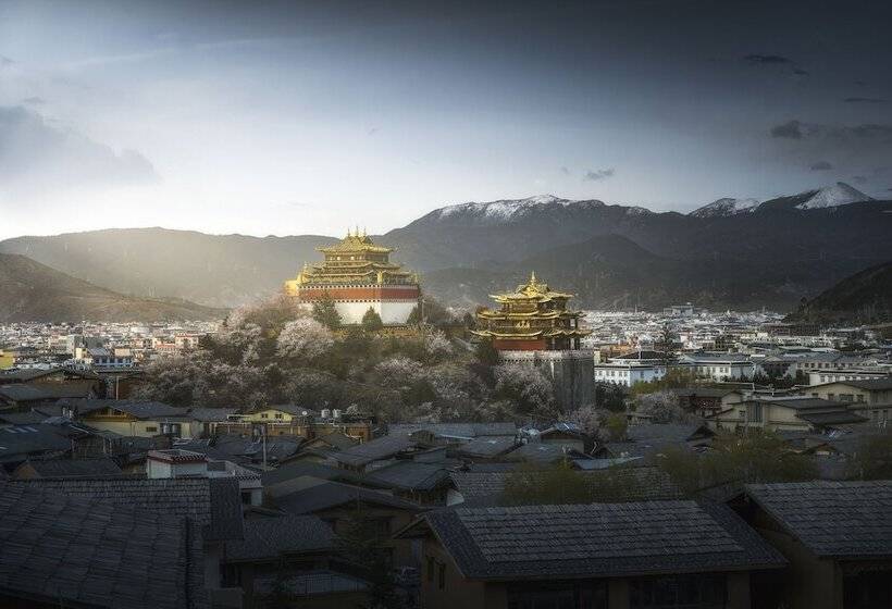 هتل Lux Tea Horse Road Shangri La