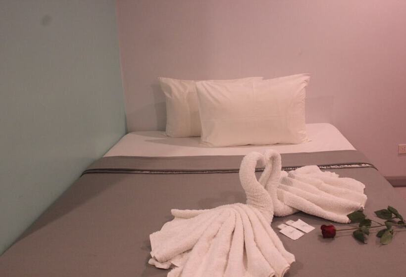 ホテル Ml Suites