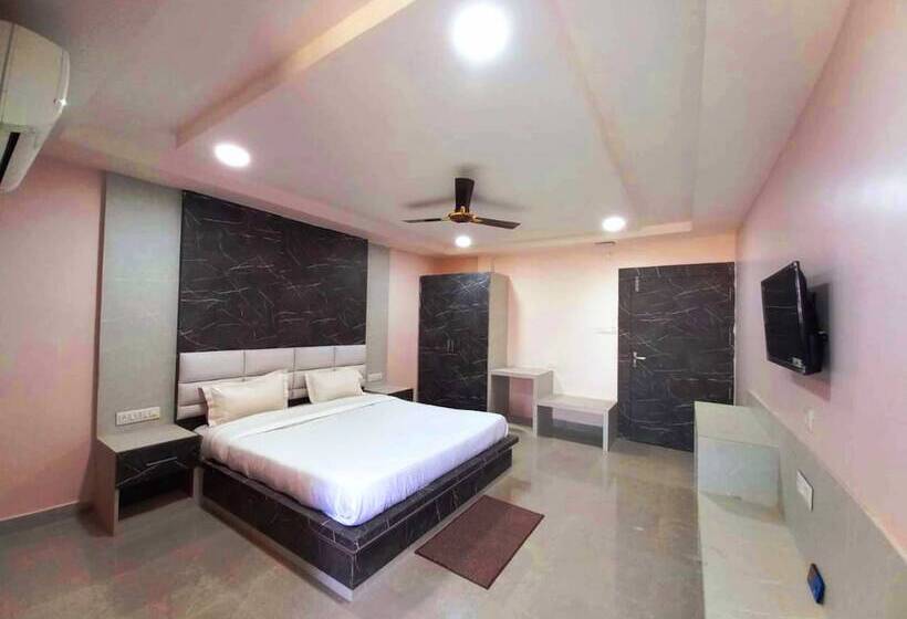 هتل Nirmalya Inn
