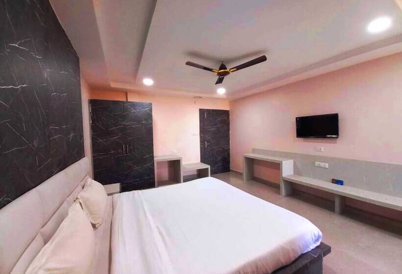 هتل Nirmalya Inn
