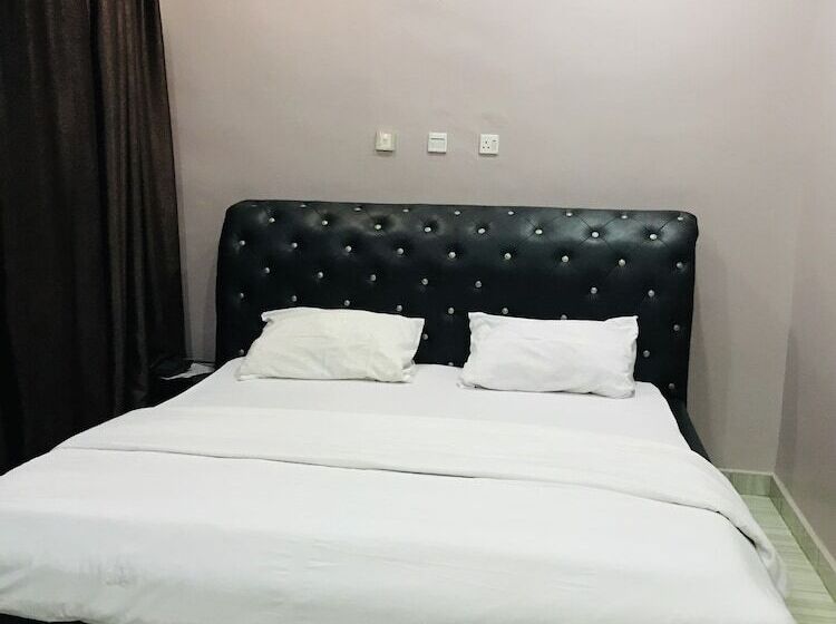 هتل T Golden Villa