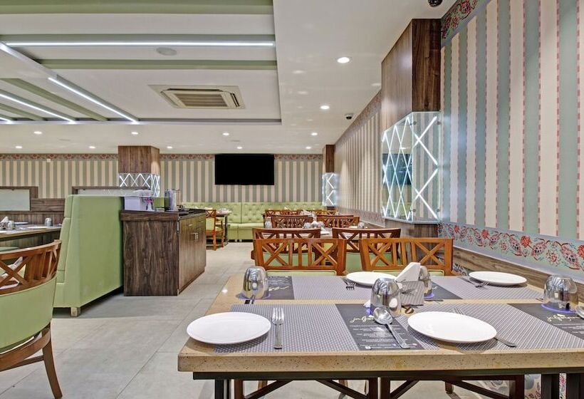هتل Treebo Usha Vasivi Alipiri Road, 2 Km From Tirupati Central Bus Station