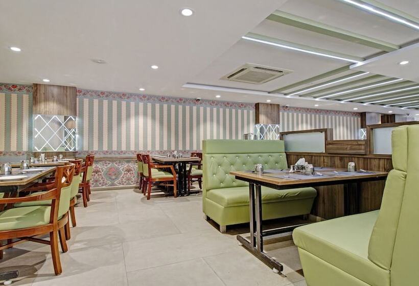 هتل Treebo Usha Vasivi Alipiri Road, 2 Km From Tirupati Central Bus Station