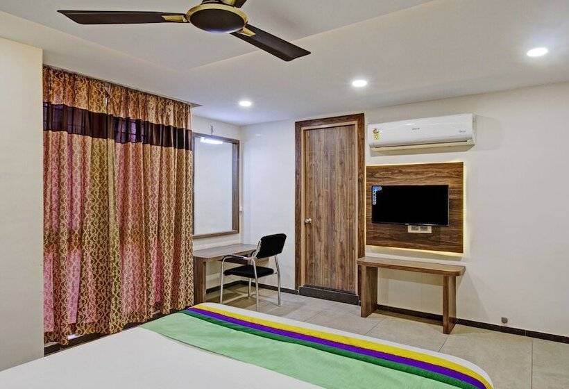 هتل Treebo Usha Vasivi Alipiri Road, 2 Km From Tirupati Central Bus Station