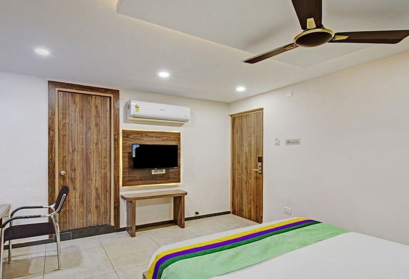 هتل Treebo Usha Vasivi Alipiri Road, 2 Km From Tirupati Central Bus Station