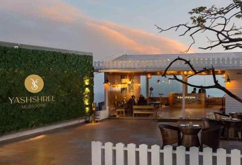 ホテル Yashshree Mussoorie Mall Road