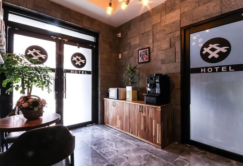 Мотель Changwon Jinhae Hotel The Syap