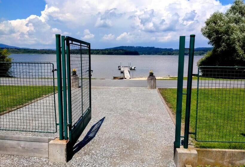 פנסיון Penzion Malé Lipno