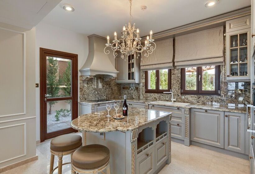 استراحتگاه Aphrodite Hills Rentals   Mythos Collection Villas