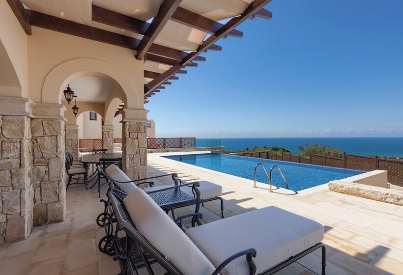 استراحتگاه Aphrodite Hills Rentals   Mythos Collection Villas