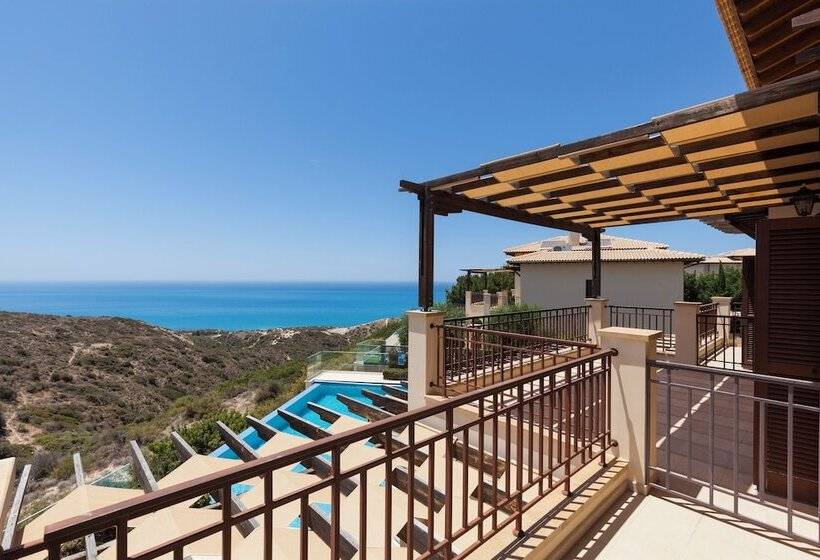 استراحتگاه Aphrodite Hills Rentals   Mythos Collection Villas