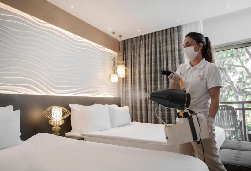 استراحتگاه Papillon Belvil Holiday Village