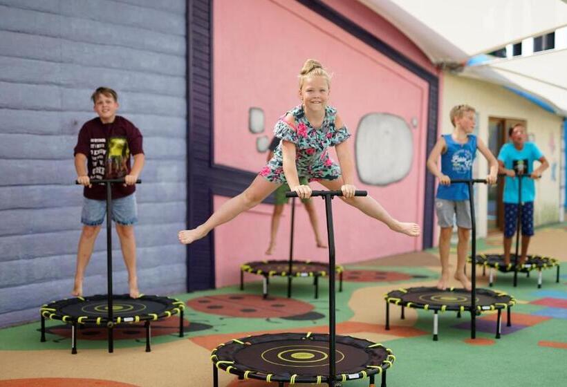 استراحتگاه Papillon Belvil Holiday Village