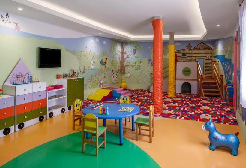 استراحتگاه Papillon Belvil Holiday Village