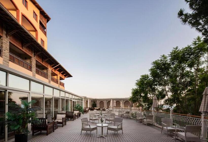استراحتگاه Papillon Belvil Holiday Village