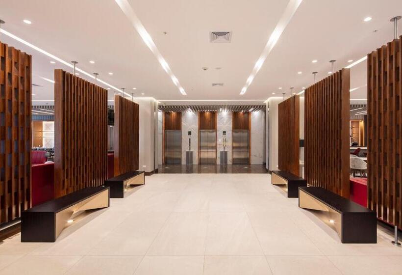 هتل Holiday Inn  Quito Airport, An Ihg