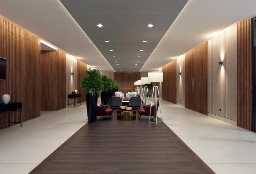 هتل Holiday Inn  Quito Airport, An Ihg