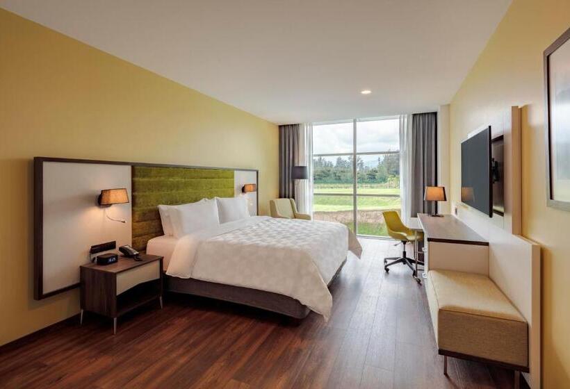 هتل Holiday Inn  Quito Airport, An Ihg