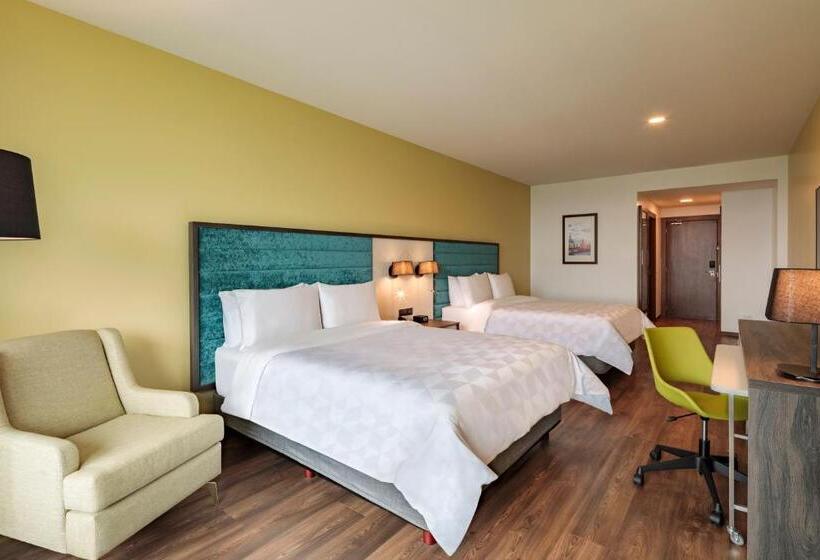 هتل Holiday Inn  Quito Airport, An Ihg