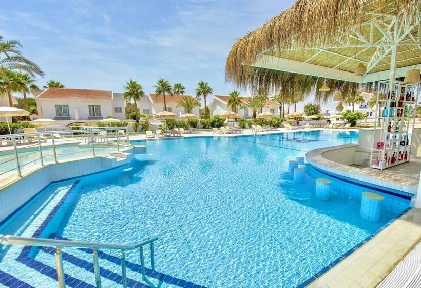 هتل Long Beach Villas