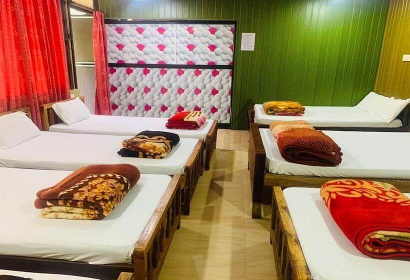 Отель Mistywood Resort And Restaurant