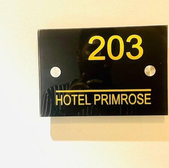 호텔 Primrose   Patiala