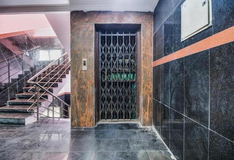 호텔 O Sir Vr Sairam Lodge