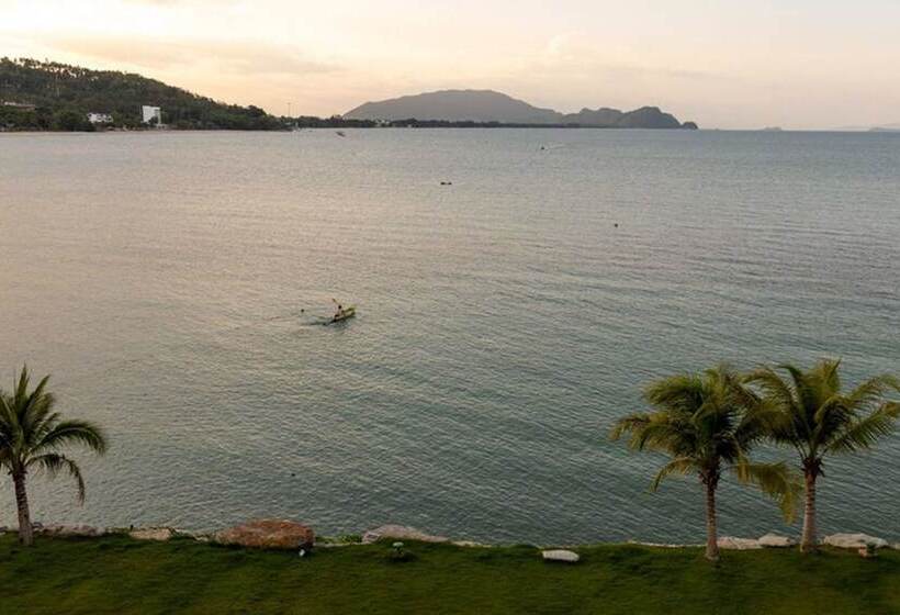 هتل X Sea Khanom Harbor Bay Resort
