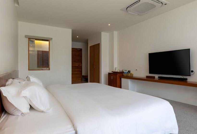 هتل X Sea Khanom Harbor Bay Resort