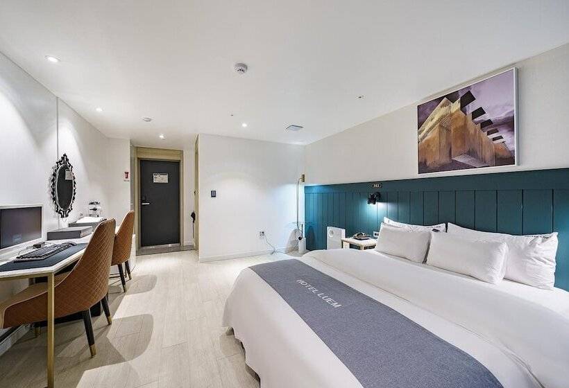 فندق على الطريق Anseong Hotel Ruem