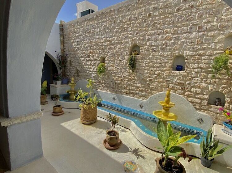 تختخواب و صبحانه Djerba Authentique