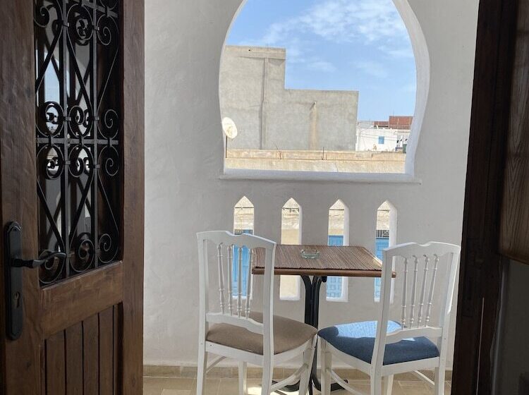 تختخواب و صبحانه Djerba Authentique