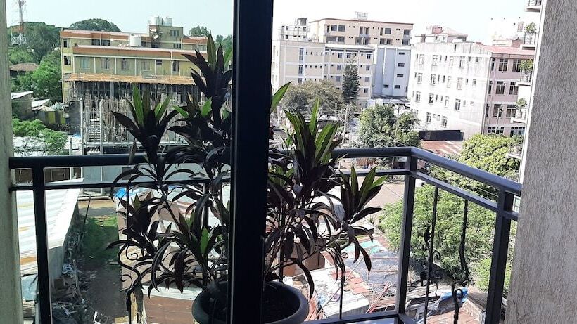 فندق Abay International