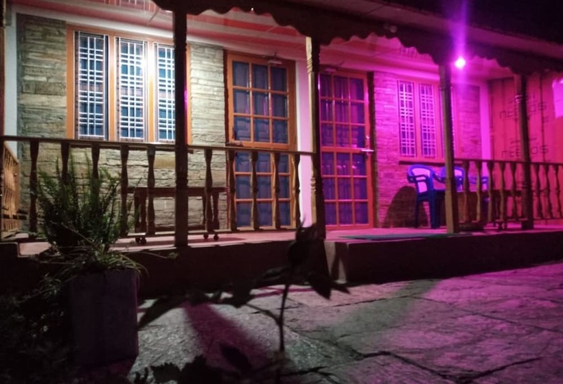 בית מלון כפרי Gorooomgo Himalayan Hills Homestay