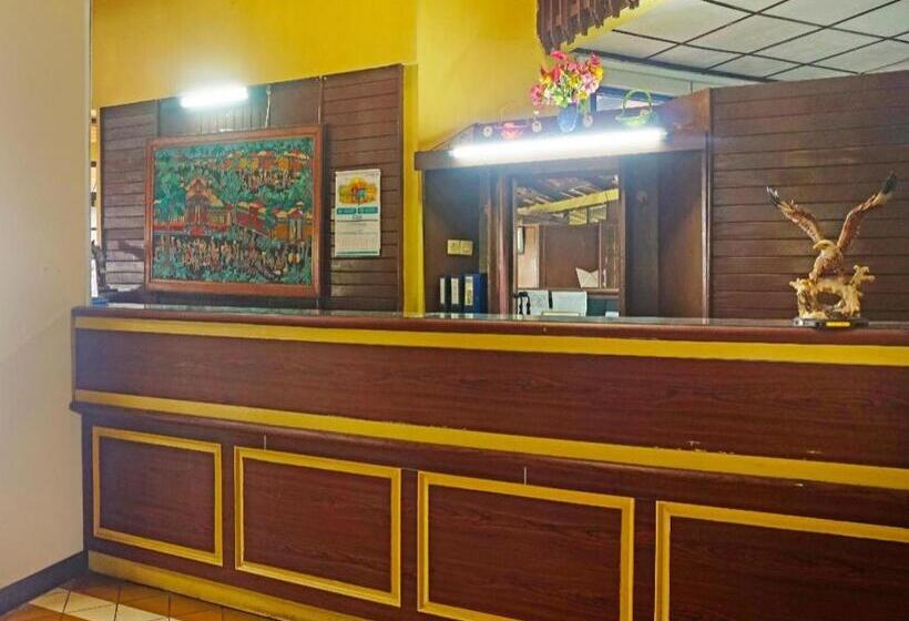 هتل Lembah Nyiur By Oyo