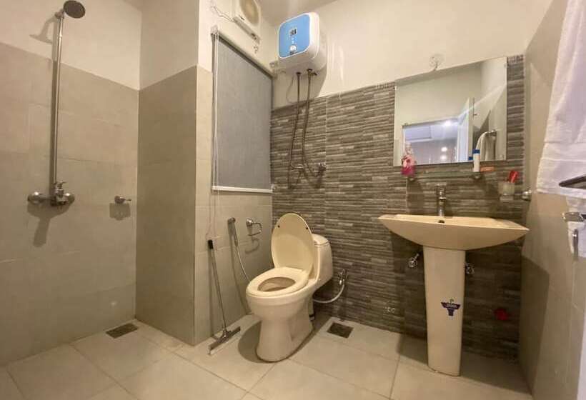 هتل Luxus Suites