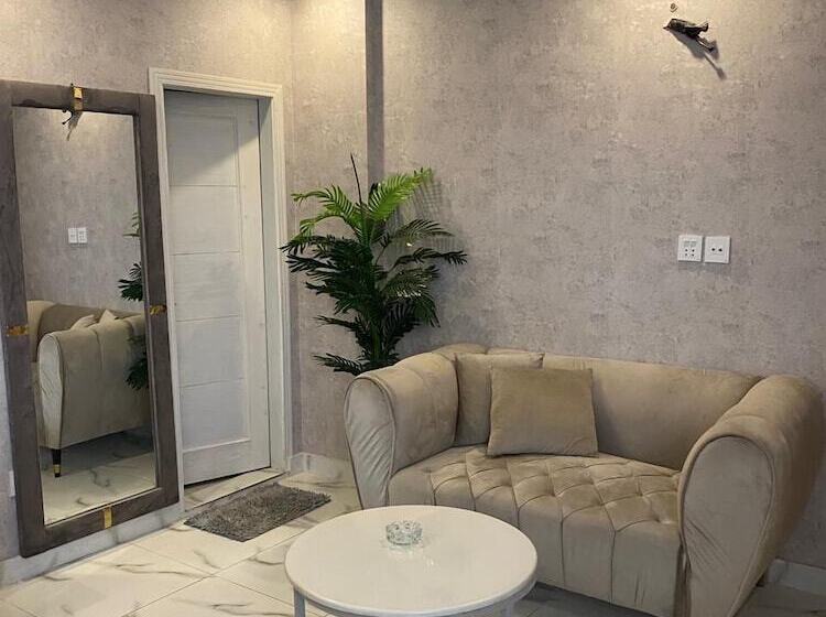 هتل Luxus Suites