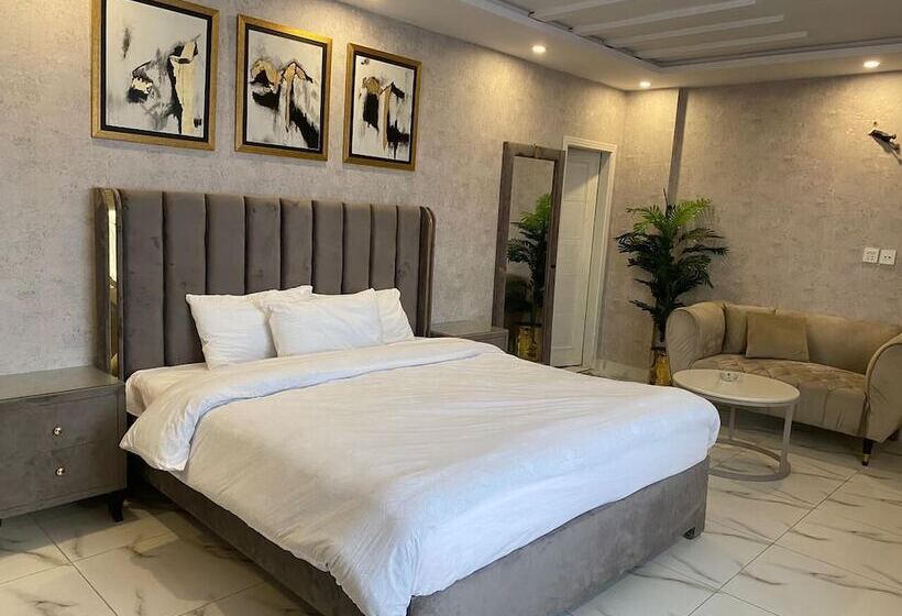 هتل Luxus Suites
