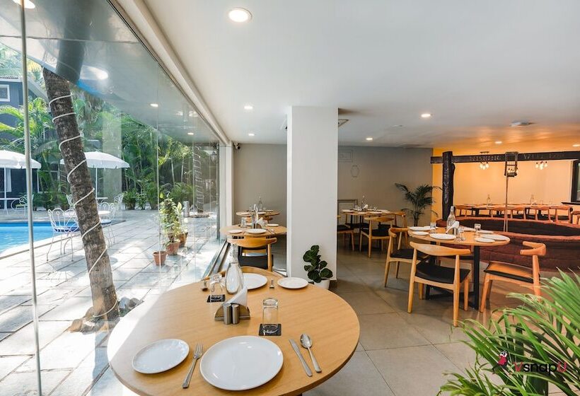 هتل Magnum Resorts  Near Candolim Beach