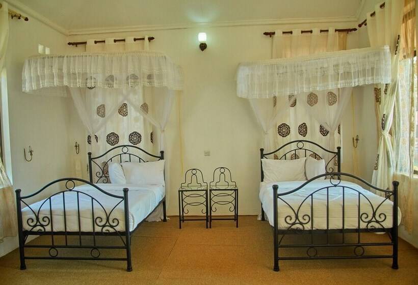 هتل Ngorongoro Corridor Lodge Karatu