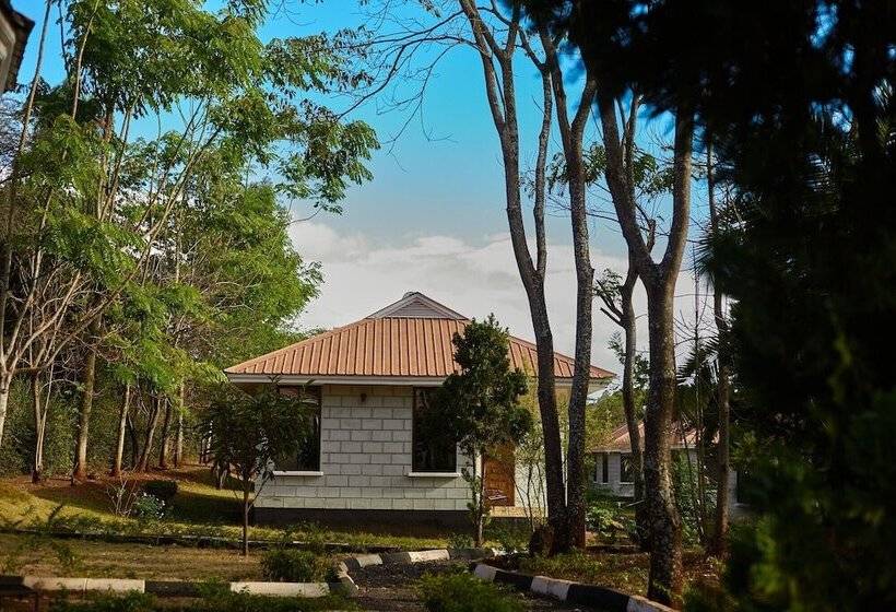 هتل Ngorongoro Corridor Lodge Karatu