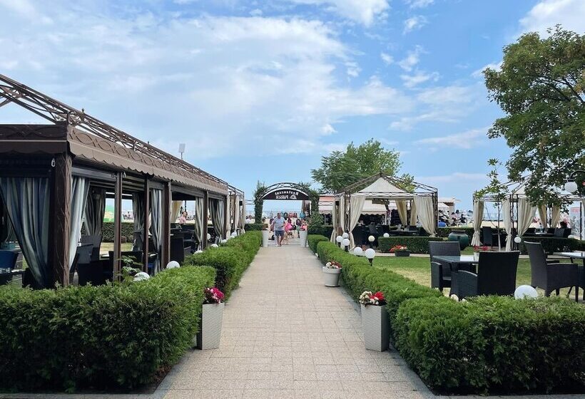 בית מלון כפרי Palace