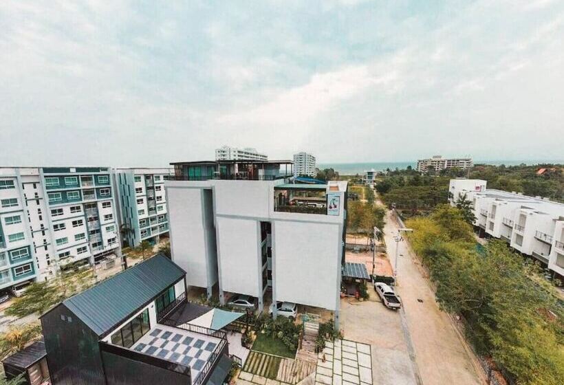 هتل Pony Topview
