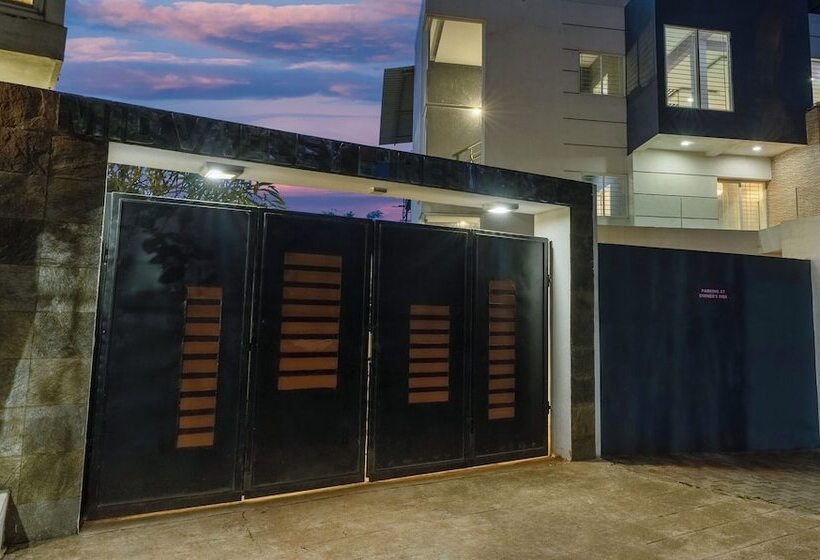 בית מלון כפרי Treebo Midvalley Residence