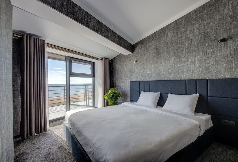 هتل Vzmorie Resort