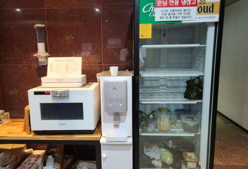 مُتل Jecheon Cheongpung Bali